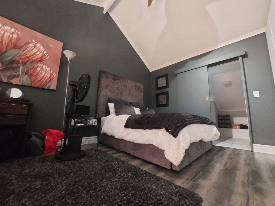 To Let 1 Bedroom Property for Rent in Royal Ascot Western Cape